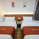 Calistar Hotel